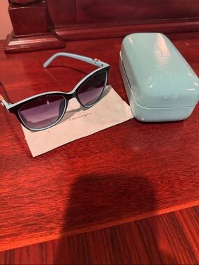 Tiffany & Co. Two-Tone Cat Eye Sunglasses in Tiffany Blue and Black